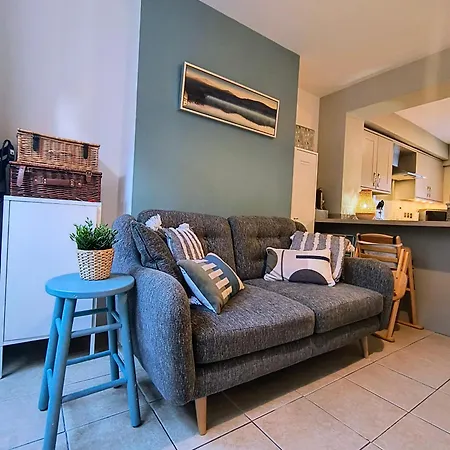 Seabreeze Pet Friendly 3 Bedroom House By The Sea Gorleston-On-Sea Exterior photo